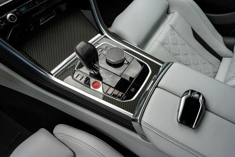 BMW M8 COMPETITION / 4.4 V8 / REVENTON CARBON / MG MOTORSPORT / DOINWESTOWANY zdjęcie 46