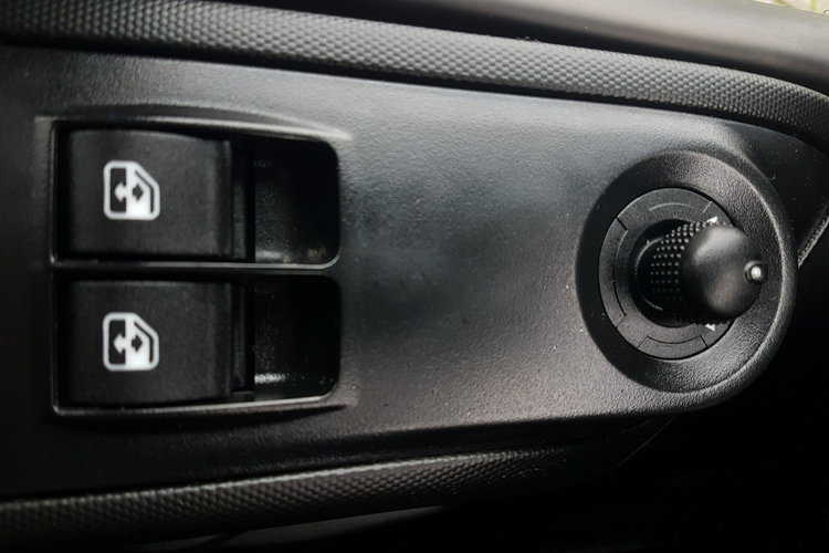 Iveco Daily KONTENER NISKOPODŁOGOWY 4.43x2.23x2.42 SKLEP BAR FOODTRUCK KAMPER AC zdjęcie 9