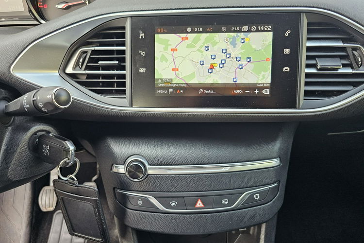 Peugeot 308 SW Model 2020 , nawigacja, czytanie znaków, kontrola pasa ruchu, led zdjęcie 18