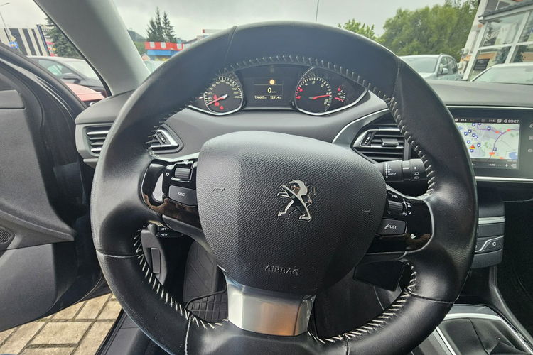 Peugeot 308 SW Model 2020 , nawigacja, czytanie znaków, kontrola pasa ruchu, led zdjęcie 24