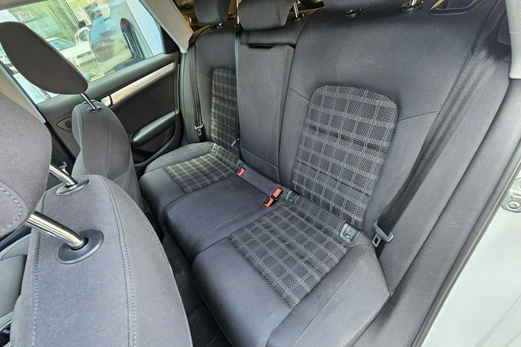 Audi A4 model 2015 , biała perła, bezwypadkowy , serwiowany, led, hak zdjęcie 14