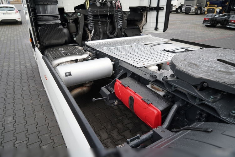 Iveco S-WAY / 480 / RETARDER / KLIMA POSTOJOWA / OPONY 100%  zdjęcie 13