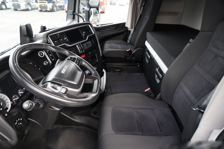 Iveco S-WAY / 480 / RETARDER / KLIMA POSTOJOWA / OPONY 100%  zdjęcie 25