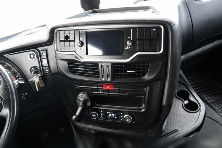 Iveco S-WAY / 460 / RETARDER /  LNG  zdjęcie 35