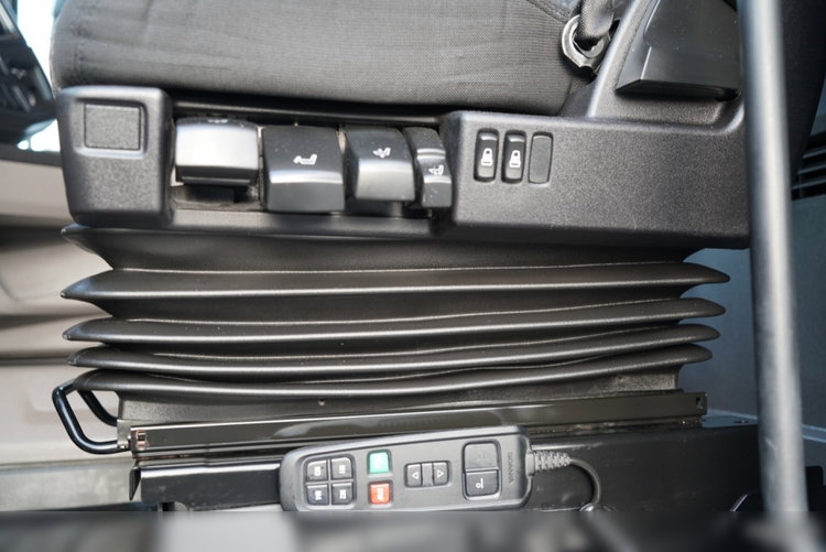 Scania R 450 / RETARDER / OPONY 100%  zdjęcie 22