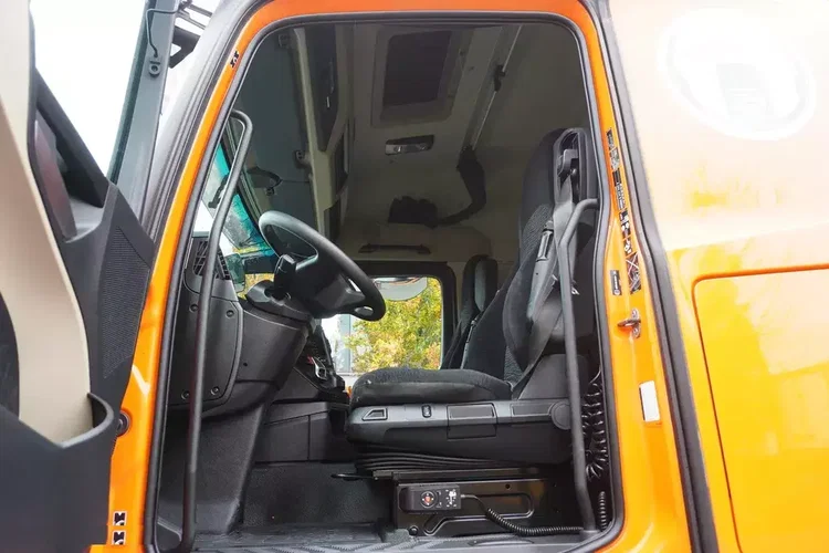 Mercedes Actros 2545 6×2 MP5 / FULL ADR / Firanka 17 EPAL zdjęcie 17