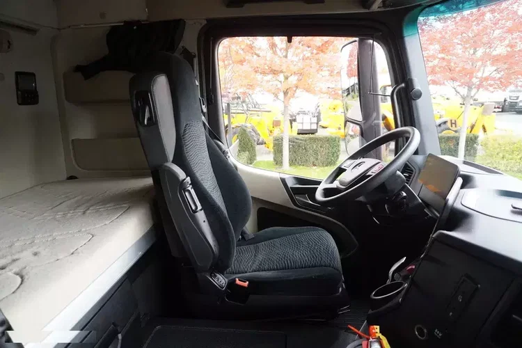 Mercedes Actros 2545 6×2 MP5 / FULL ADR / Firanka 17 EPAL zdjęcie 24