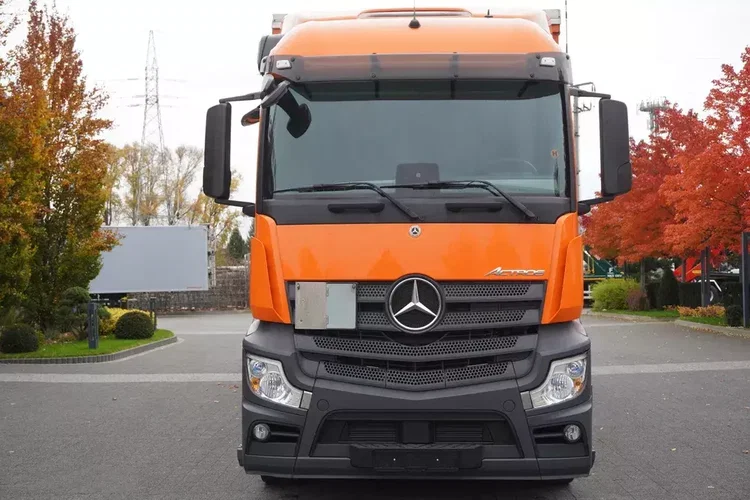 Mercedes Actros 2545 6×2 MP5 / FULL ADR / Firanka 17 EPAL zdjęcie 9