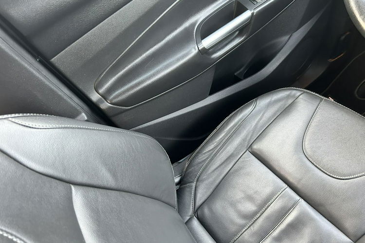 Ford Kuga Titanium zdjęcie 16