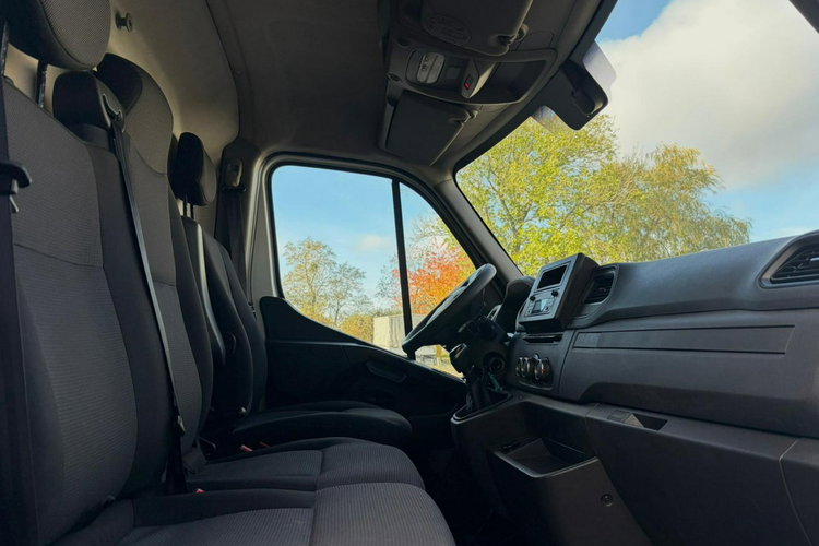Renault Master 2020 2.3 140KM L4H2 SALON PL I właściciel Tempomat Klimatyzacja zdjęcie 23