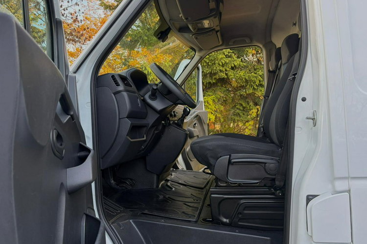 Renault Master 2020 2.3 140KM L4H2 SALON PL I właściciel Tempomat Klimatyzacja zdjęcie 9