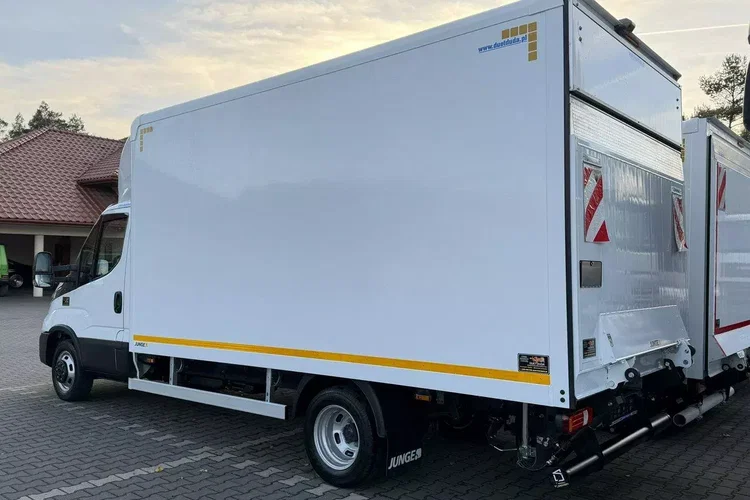 Iveco Daily 35C16 V zdjęcie 6
