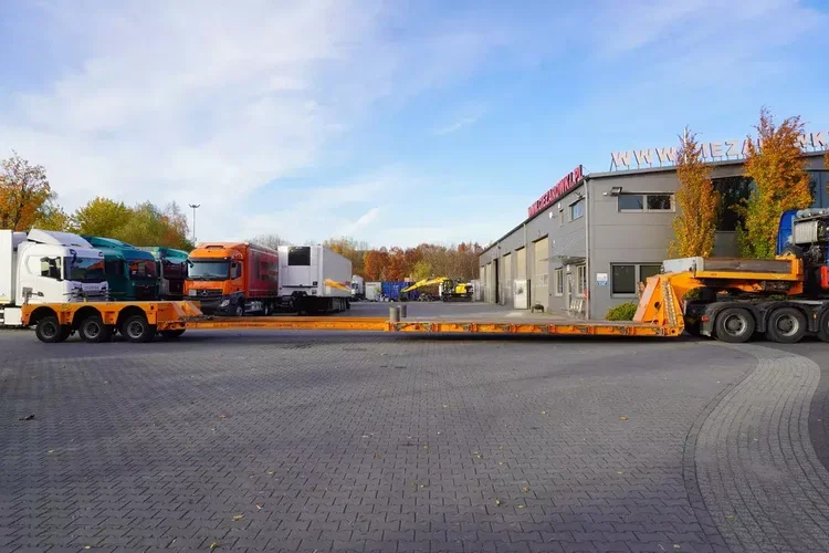 3ABD-48 61.0t / 40 ton ładowności / 3 osie skrętne / zawieszenie hydrauliczne zdjęcie 11