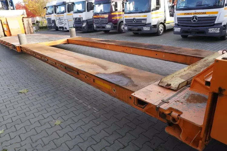 3ABD-48 61.0t / 40 ton ładowności / 3 osie skrętne / zawieszenie hydrauliczne zdjęcie 30