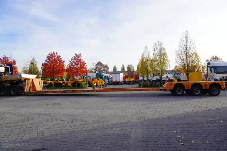 3ABD-48 61.0t / 40 ton ładowności / 3 osie skrętne / zawieszenie hydrauliczne zdjęcie 9