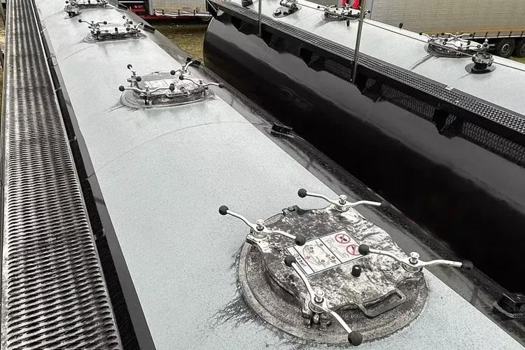 Feldbinder 334C 15 A-1-1-40 / 2022 / 66 m3 / 20 sztuk zdjęcie 9