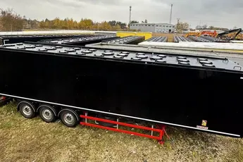 KEMPF SKM AK wyładowcza 4 komory z dolnym zsypem / poj.65 m3 / 12 sztuk