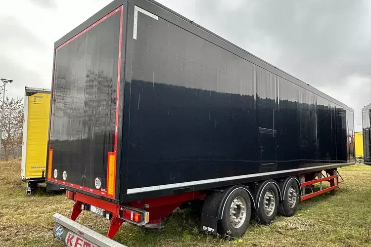 KEMPF SKM AK wyładowcza 4 komory z dolnym zsypem / poj.65 m3 / 12 sztuk zdjęcie 6