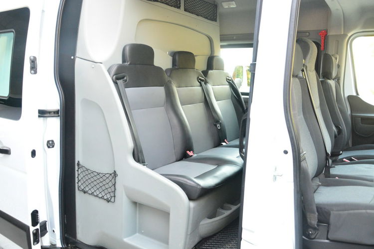 Renault Master średniak 7 osobowy brygadówka doka 130KM pełna opcja zdjęcie 7