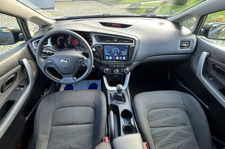 Kia Cee'd 1.4 Benz 101KM z Niemiec - Nawigacja LIFTOWY 2017r Przebieg: 84.000km zdjęcie 20