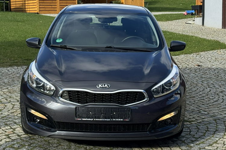 Kia Cee'd 1.4 Benz 101KM z Niemiec - Nawigacja LIFTOWY 2017r Przebieg: 84.000km zdjęcie 4