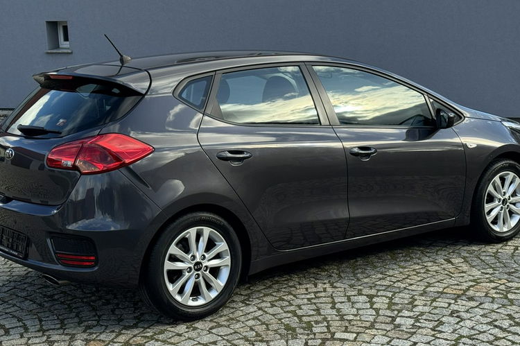 Kia Cee'd 1.4 Benz 101KM z Niemiec - Nawigacja LIFTOWY 2017r Przebieg: 84.000km zdjęcie 7