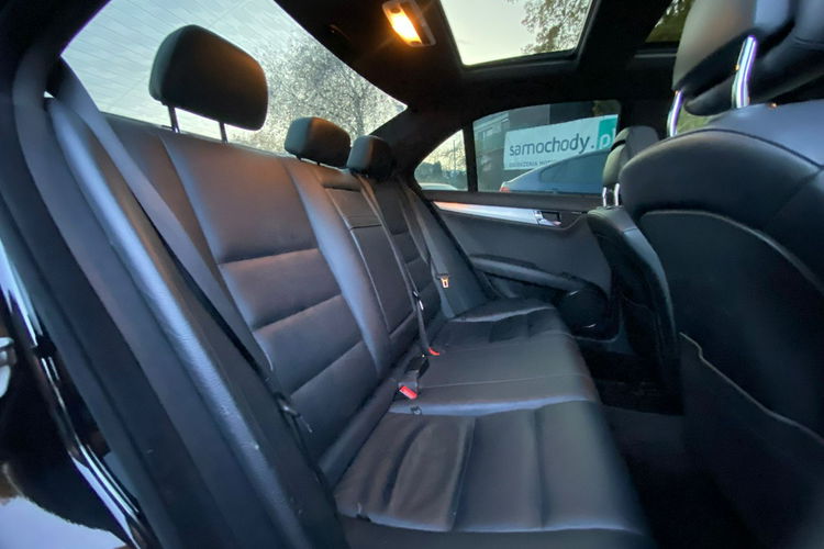 Mercedes C 250 4-Matic Automat nabi skóry kamera panorama bi xenon zamiana 1.r.gwaran zdjęcie 24