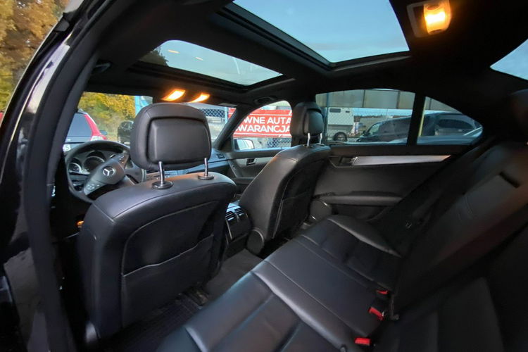 Mercedes C 250 4-Matic Automat nabi skóry kamera panorama bi xenon zamiana 1.r.gwaran zdjęcie 30