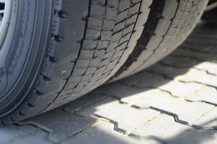 Volvo FH 460 / SOLÓWKA /  6X2 / I-SAVE / KLIMA POSTOJOWA   / OŚ PODNOSZONA SKRĘTNA / WIELTON zdjęcie 16