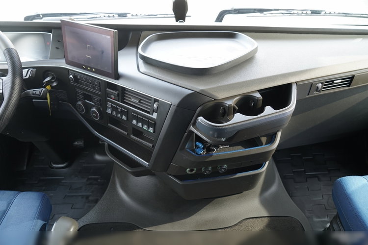 Volvo FH 460 / SOLÓWKA /  6X2 / I-SAVE / KLIMA POSTOJOWA   / OŚ PODNOSZONA SKRĘTNA / WIELTON zdjęcie 34