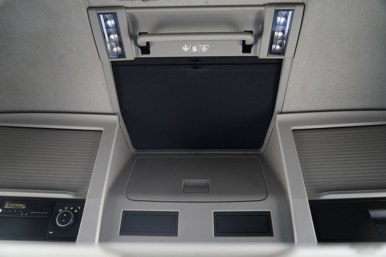 Volvo FH 460 / SOLÓWKA /  6X2 / I-SAVE / KLIMA POSTOJOWA   / OŚ PODNOSZONA SKRĘTNA / WIELTON zdjęcie 37