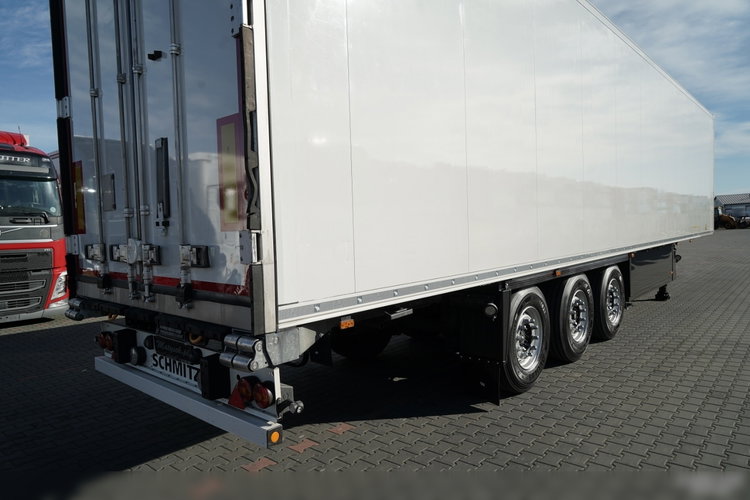SCHMITZ / CHŁODNIA / THERMO KING SLX 400 / HAKÓWKA / OŚ PODNOSZONA / KOSZ NA PALETY zdjęcie 13