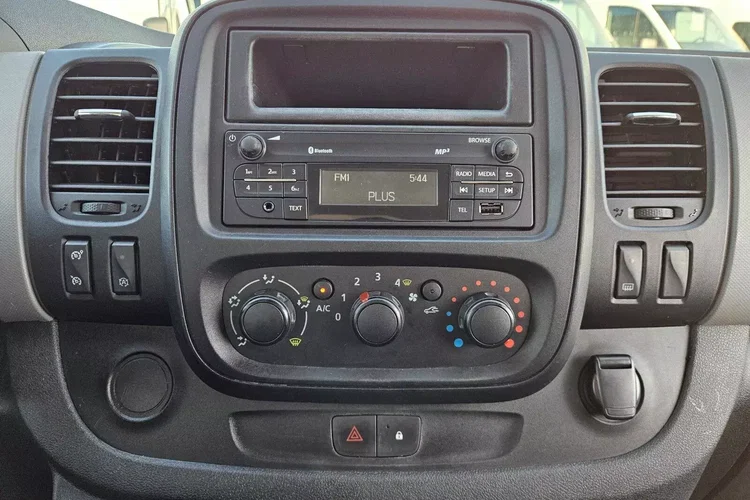 Renault Trafic L2H1 39999zł NETTO 1.6dCi/125KM zdjęcie 23