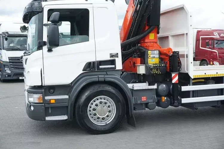 Scania / P 420 / 8 X 4 / TRIDEM / SKRZYNIOWY + HDS / PALFINGER PK 26002 / WYS. 12 M / DŁ. 8 M zdjęcie 33