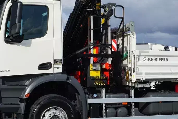 Mercedes AROCS / 1843 / E 6 / WYWROTKA + HDS / ROTATOR / PALFINGER PK 13001 / WYSIĘG 17 M zdjęcie 29