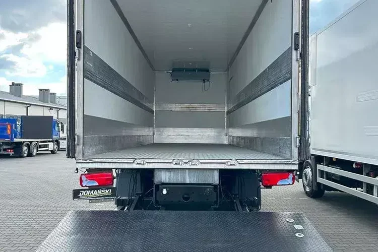 MAN TGS / 26.360 / EURO 6 / CHŁODNIA + WINDA / 20 PALET zdjęcie 10