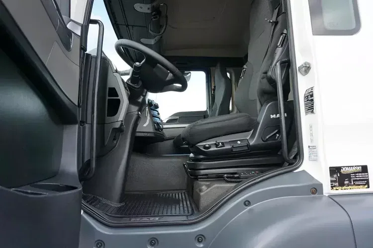 MAN TGS / 26.360 / EURO 6 / CHŁODNIA + WINDA / 20 PALET zdjęcie 24