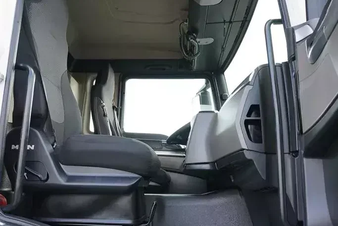 MAN TGS / 26.360 / EURO 6 / CHŁODNIA + WINDA / 20 PALET zdjęcie 8