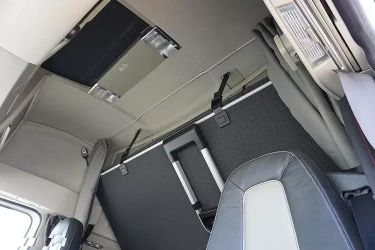 Volvo FH 16 / 650 / EURO 6 / ACC / 6 X 4 / RETARDER / HYDRAULIKA zdjęcie 17