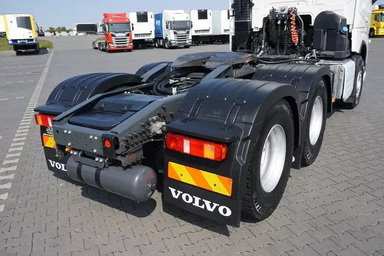 Volvo FH 16 / 650 / EURO 6 / ACC / 6 X 4 / RETARDER / HYDRAULIKA zdjęcie 33