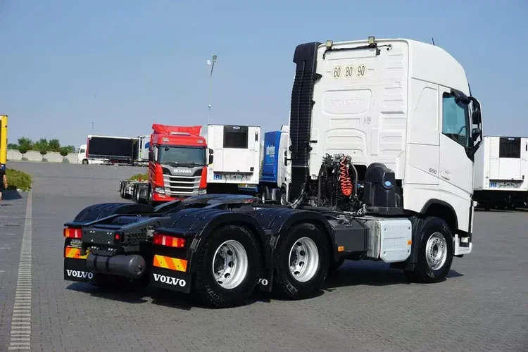 Volvo FH 16 / 650 / EURO 6 / ACC / 6 X 4 / RETARDER / HYDRAULIKA zdjęcie 6