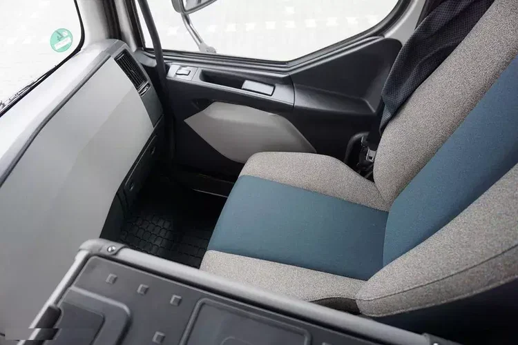 Volvo FE 320 / E 6 / FIRANKA / 18 PALET / ŁAD. 8975 KG zdjęcie 39