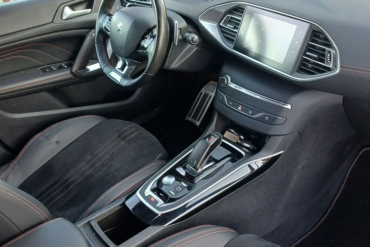 Peugeot 308 GT Line Automat 130 KM Przebieg: 92.880 km zdjęcie 15