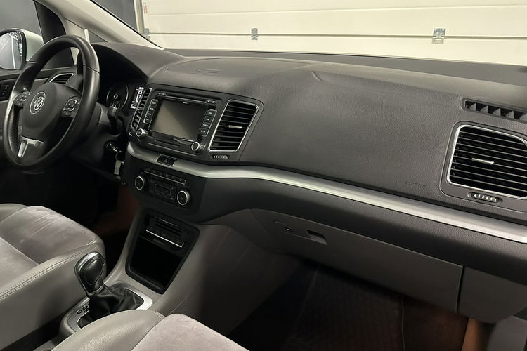 Volkswagen Sharan VW Sharan 2.0 TDI DSG Navi Kamera Tempomat Panorama Rej PL Gwarancja zdjęcie 13