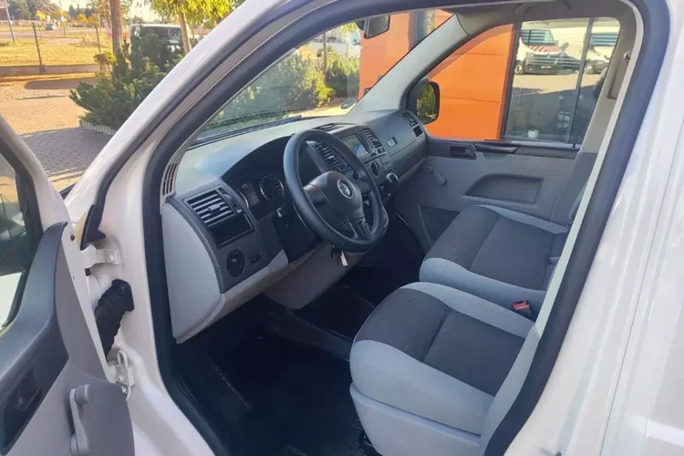 Volkswagen Transporter zdjęcie 10