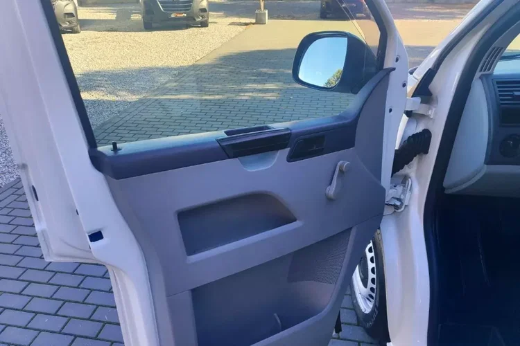 Volkswagen Transporter zdjęcie 15