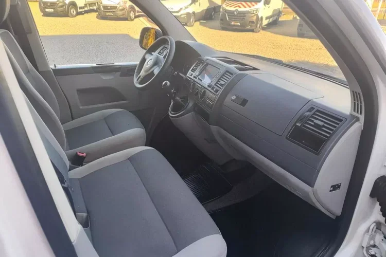 Volkswagen Transporter zdjęcie 9