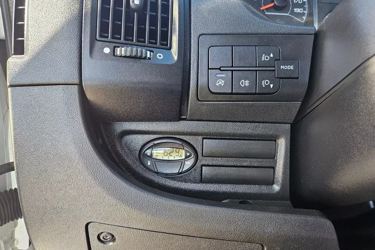 Citroen Jumper DoKa 79999zł NETTO 2.2HDi/140KM zdjęcie 17