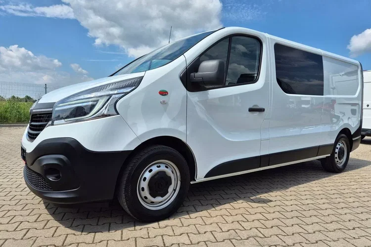 Renault Trafic L2H1 89999zł NETTO Brygadówka 6 osób 2.0dCi/120KM zdjęcie 4