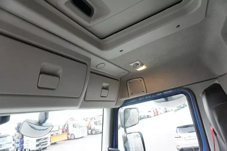 Renault / D 320 / EURO 6 / FIRANKA + WINDA / 21 PALET / ŁAD. 16 530 KG zdjęcie 23